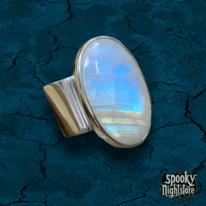 Anillo con Piedra de Luna Anillo con Piedra de Luna