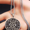 Colgante con Pentagrama con Lunas y Hojas de Hiedra