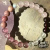 Pulsera de granate, rodonita, piedra lunar y cuarzo rosa